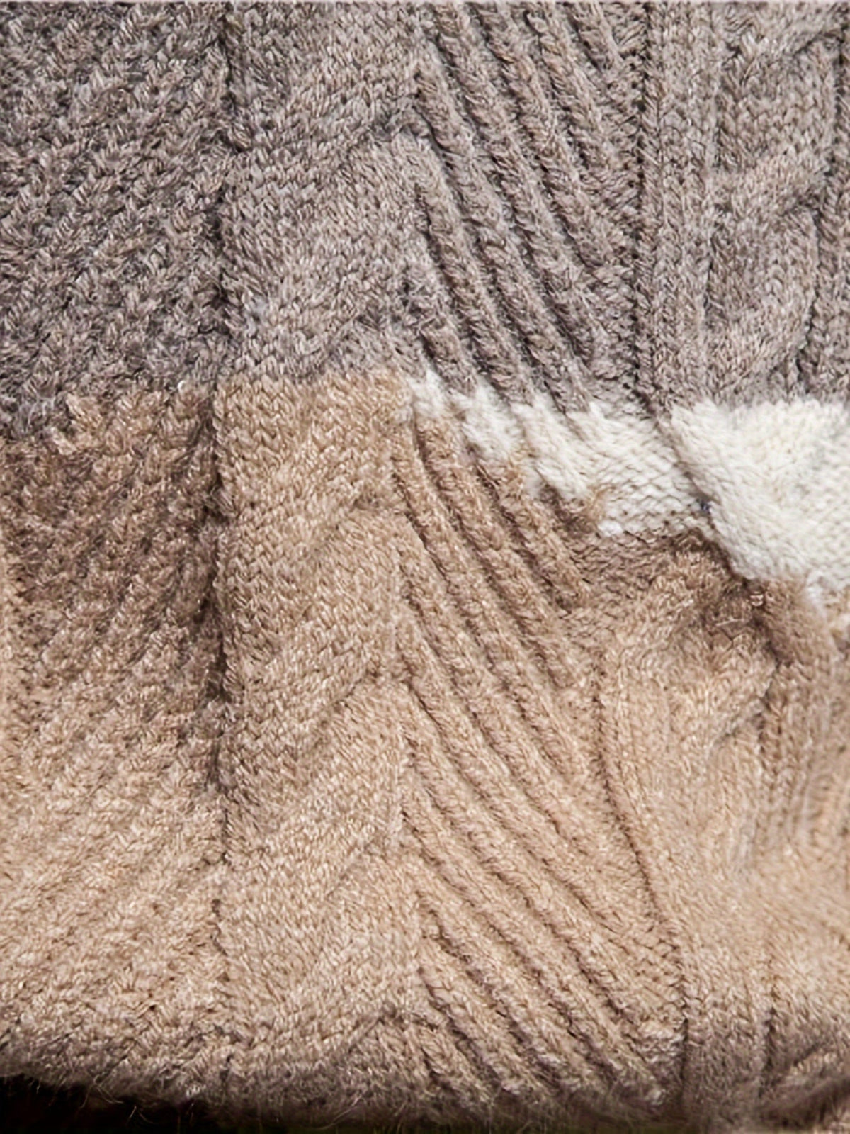 Herren-Langarm-Strickpullover mit Rundhalsausschnitt und Farbblock-Design