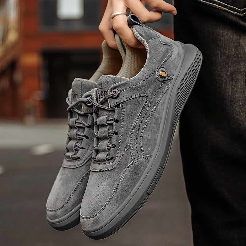 Men’s Low Top Sneakers with Lace Closure