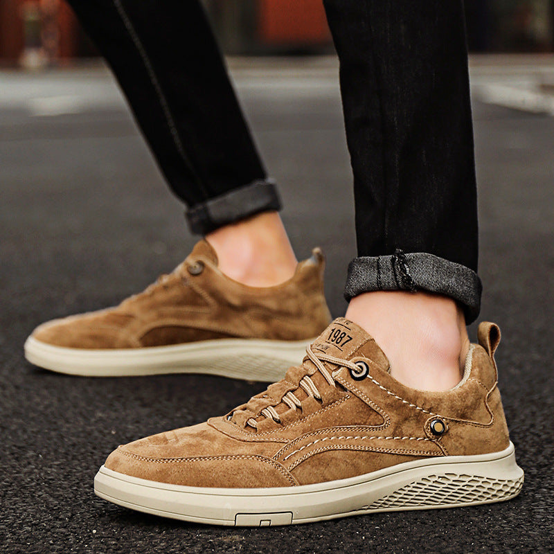 Men’s Low Top Sneakers with Lace Closure