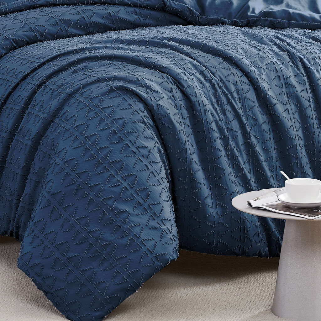 Southshore Fine Linens Bali Clipped Jacquard Duvet Cover Set