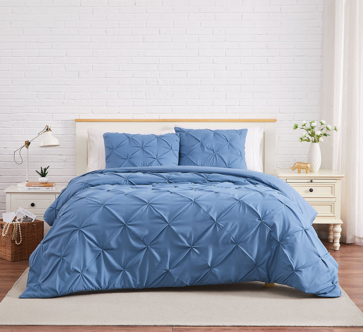 Southshore Fine Linens Pintuck Pinch Pleated Duvet Cover Set