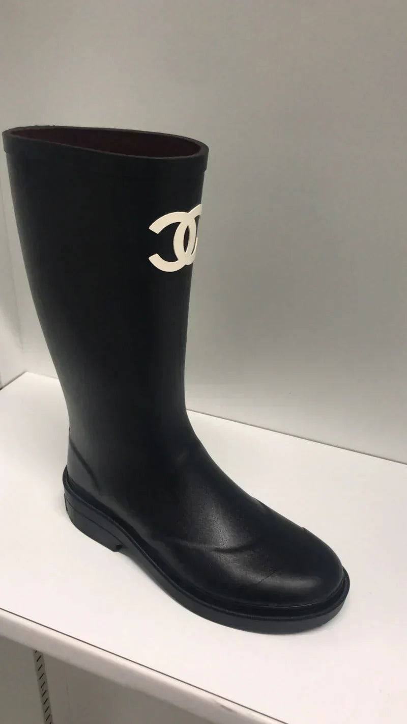C-High-Stiefel mit Karton