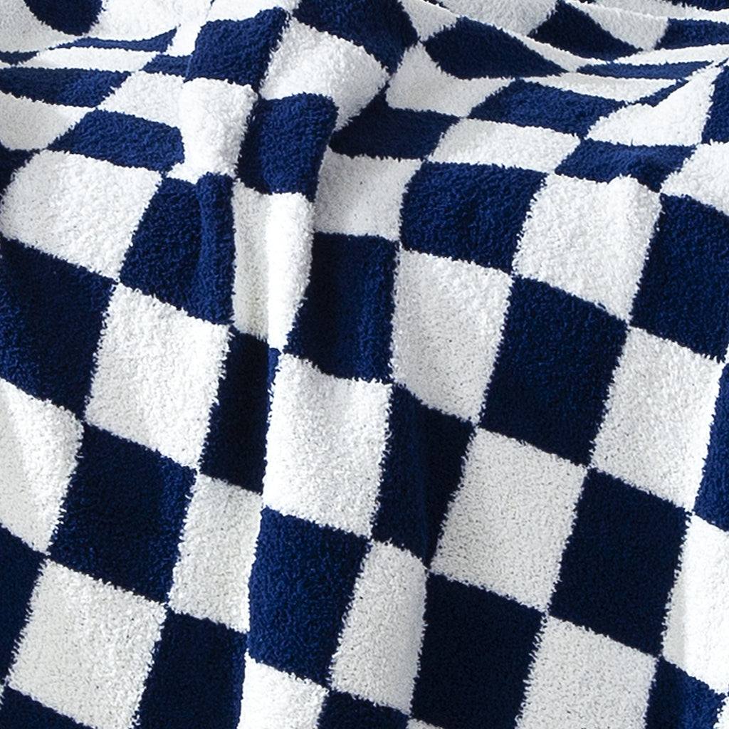 Elegant Comfort 50" x 70"  Ultra Soft Checkered Knitted Throw Blanket