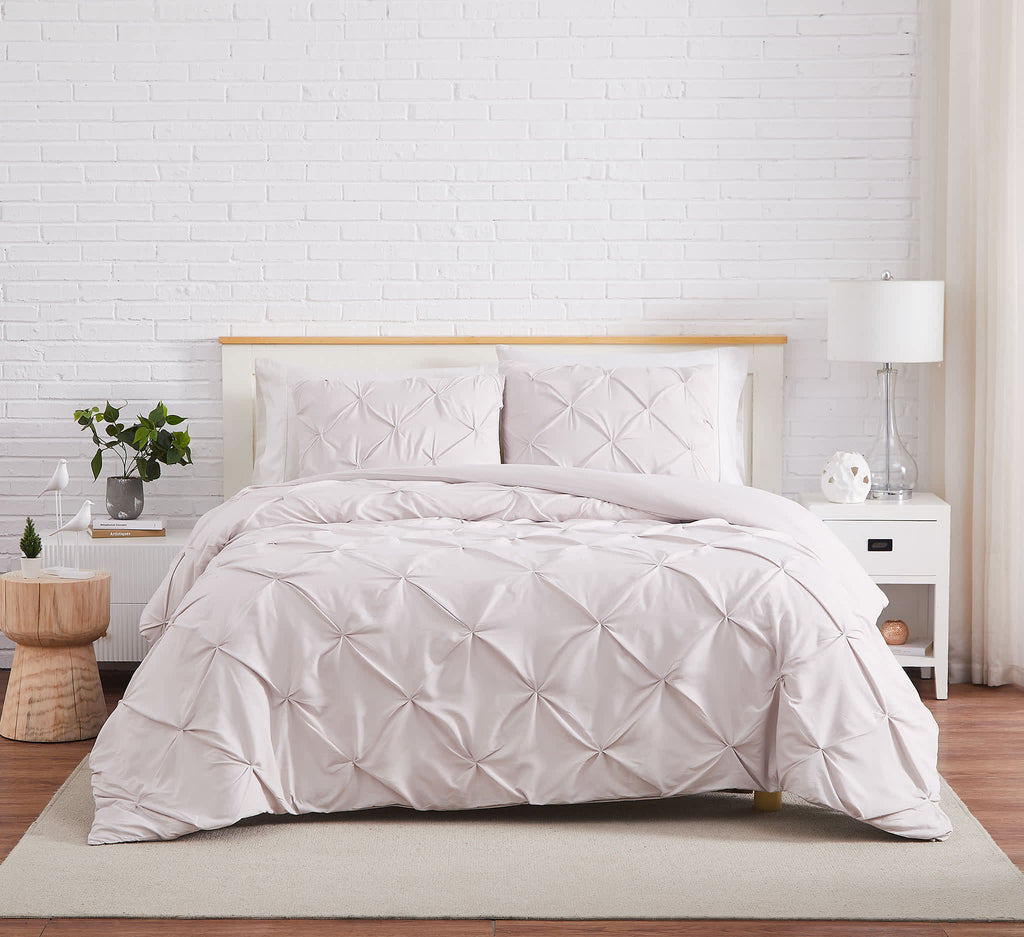Southshore Fine Linens Pintuck Pinch Pleated Duvet Cover Set