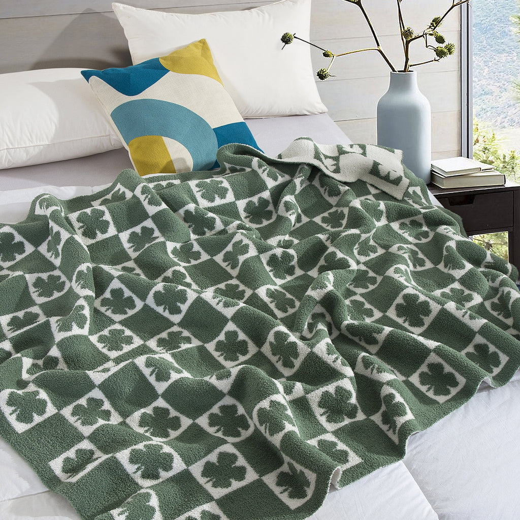 Elegant Comfort 50" x 70"  Ultra Soft Checkered Knitted Throw Blanket