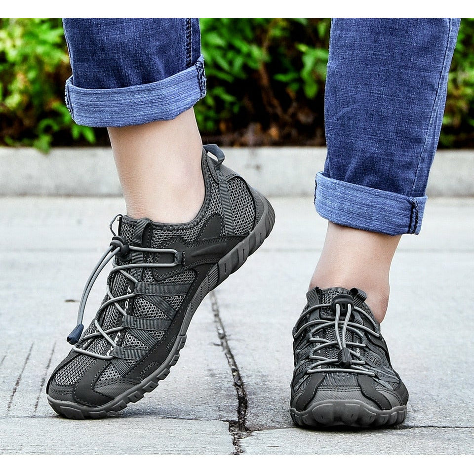 Breathable Sneakers Men Casual Fashion Multi-Purpose High Quality Shoes