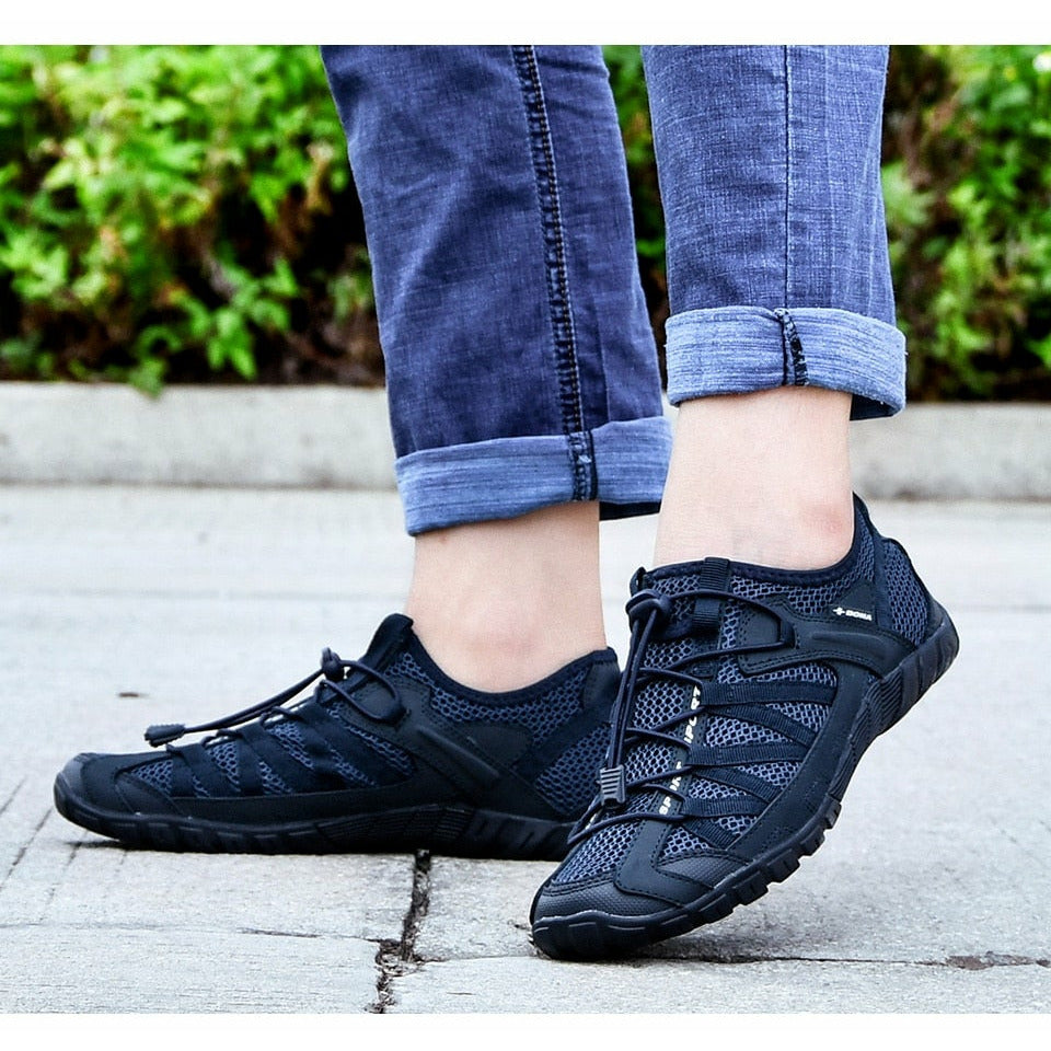Breathable Sneakers Men Casual Fashion Multi-Purpose High Quality Shoes