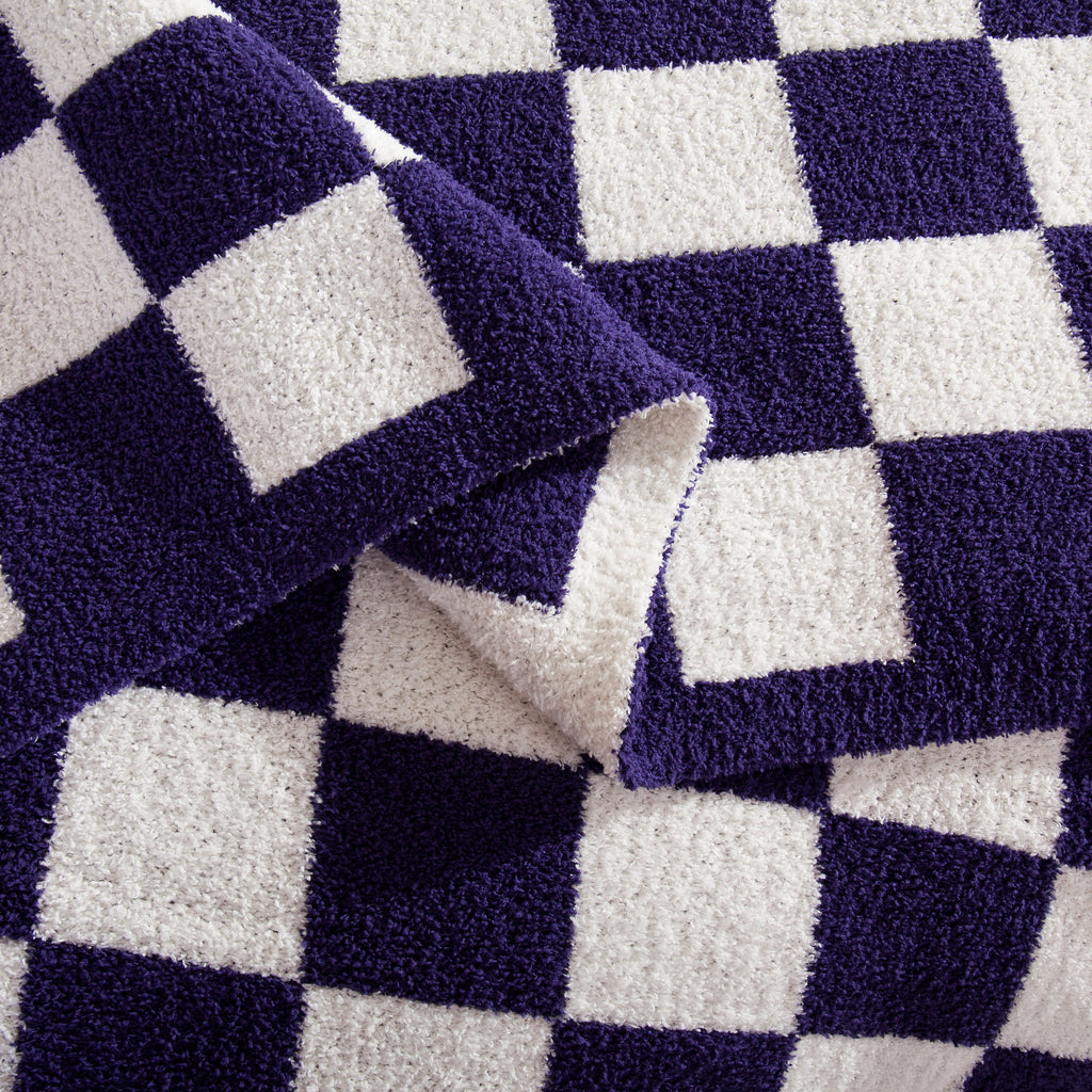 Elegant Comfort 50" x 70"  Ultra Soft Checkered Knitted Throw Blanket