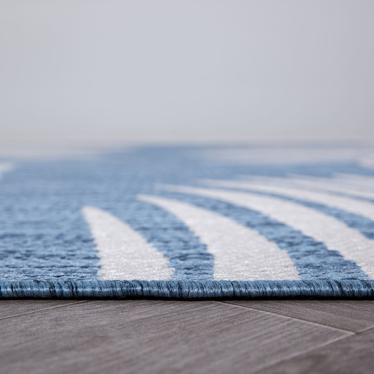World Rug Gallery Palm Collection 5'x7'