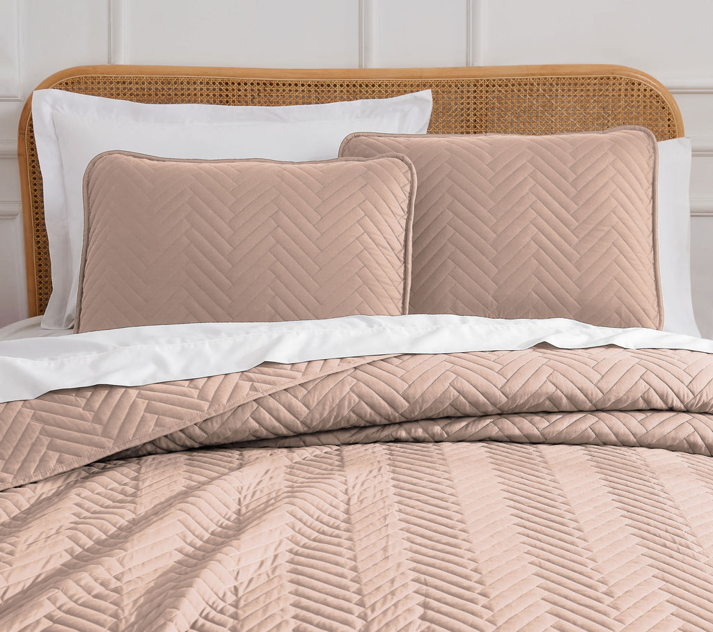 Southshore Fine Linens Chevron Oversized Quilt Set