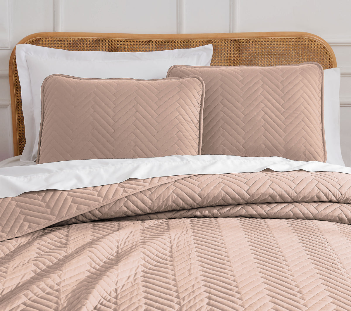 Southshore Fine Linens Chevron Oversized Quilt Set