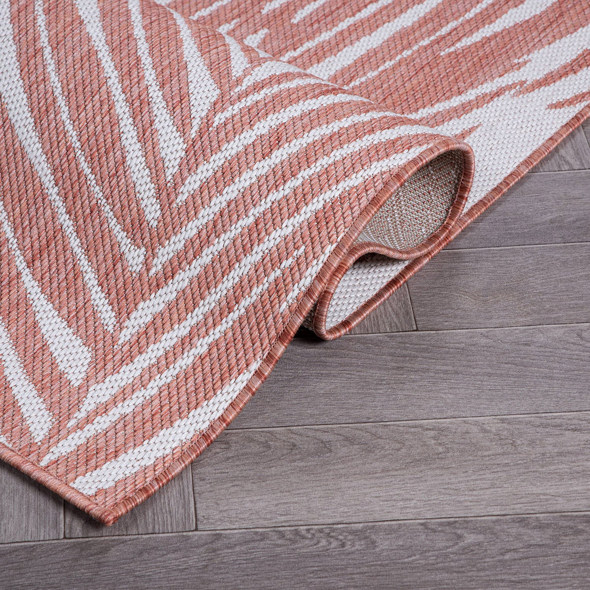 World Rug Gallery Palm Collection 5'x7'