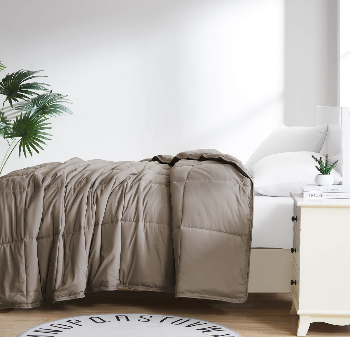 Southshore Fine Linens Vilano Down Alternative Comforter