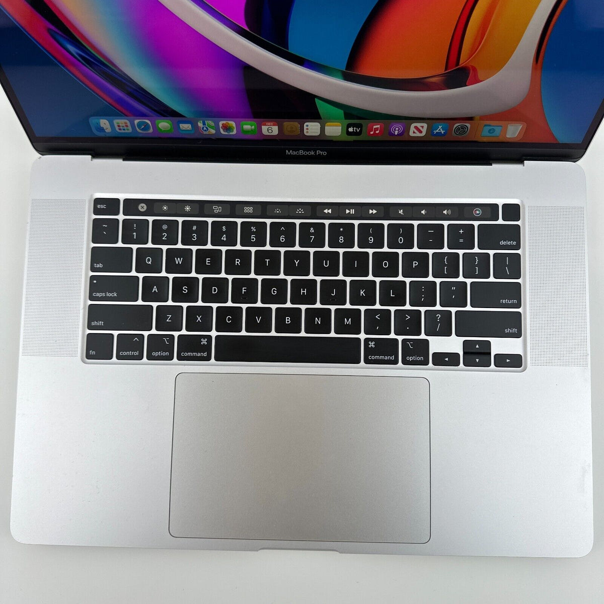 16" Apple MacBook Pro A2141 6-Core i7 | Tahoe |  1 Year Warranty | Magic Keyboard