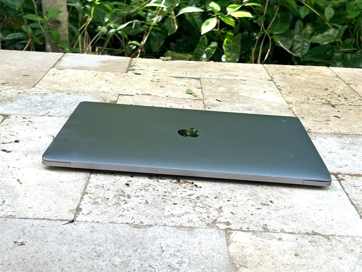 15" Apple MacBook Pro 4TB | 6-Core i9 32GB RAM | a1990 | Sequoia | Touch Bar - Free 1 Year Warranty
