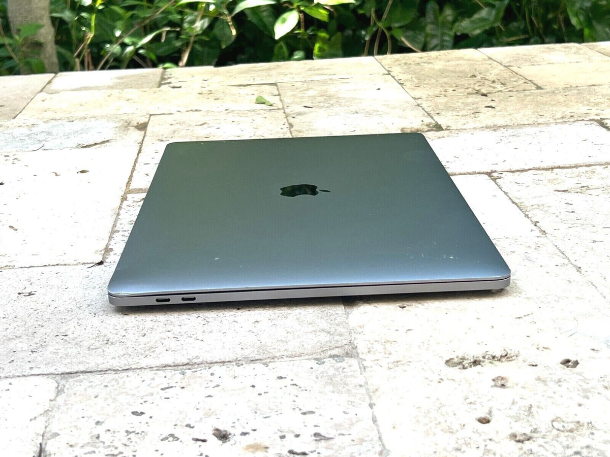 15 Inch MacBook Pro Touch Bar A1707 | 16GB Ram 3.8ghz Turbo i7 | Space Gray | Ventura | Warranty