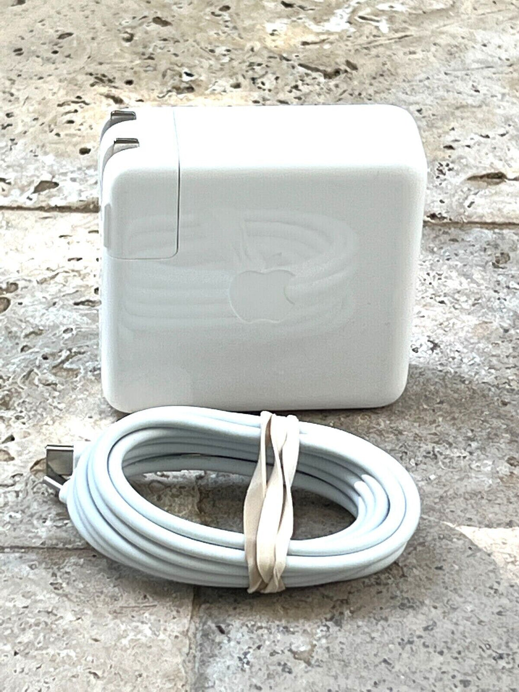 15" Apple MacBook Pro 4TB | 6-Core i9 32GB RAM | a1990 | Sequoia | Touch Bar - Free 1 Year Warranty