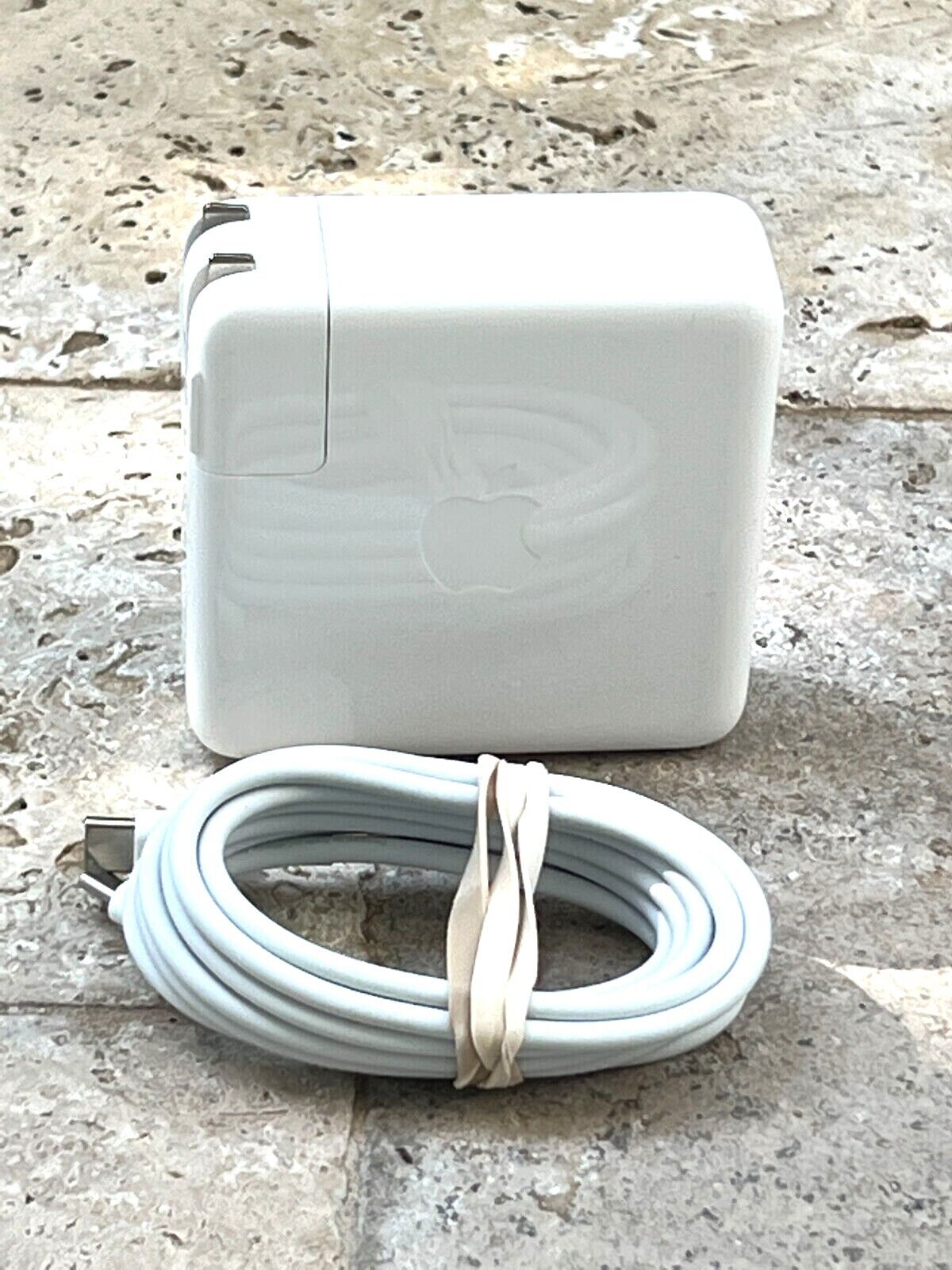 15" Apple MacBook Pro 4TB | 6-Core i9 32GB RAM | a1990 | Sequoia | Touch Bar - Free 1 Year Warranty