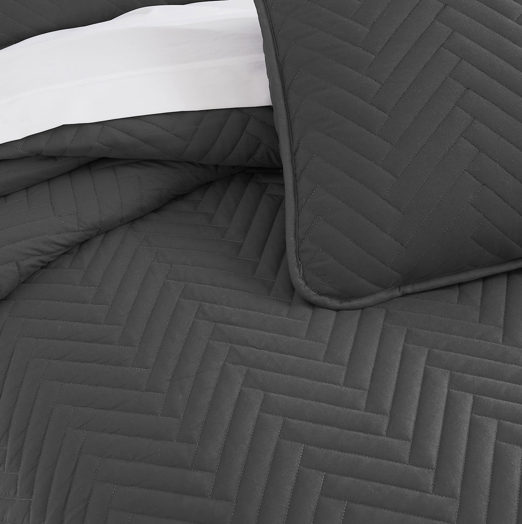 Southshore Fine Linens Chevron Oversized Quilt Set