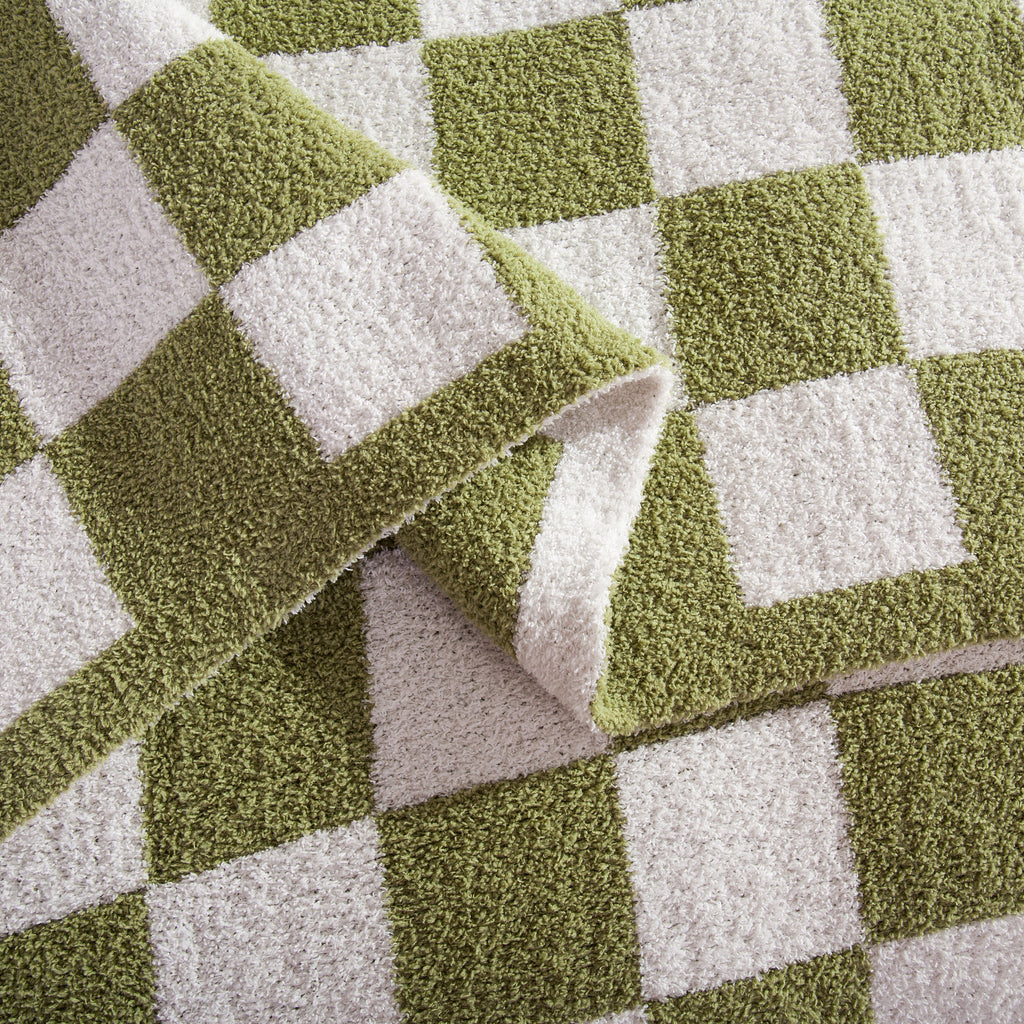 Elegant Comfort 50" x 70"  Ultra Soft Checkered Knitted Throw Blanket