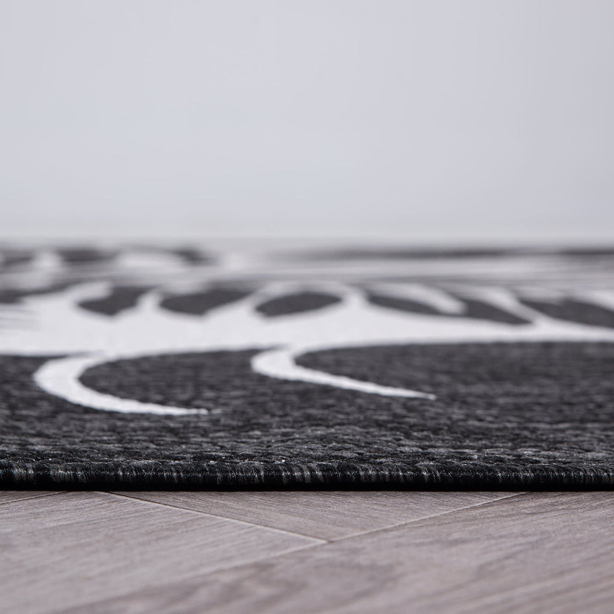 World Rug Gallery Palm Collection 5'x7'