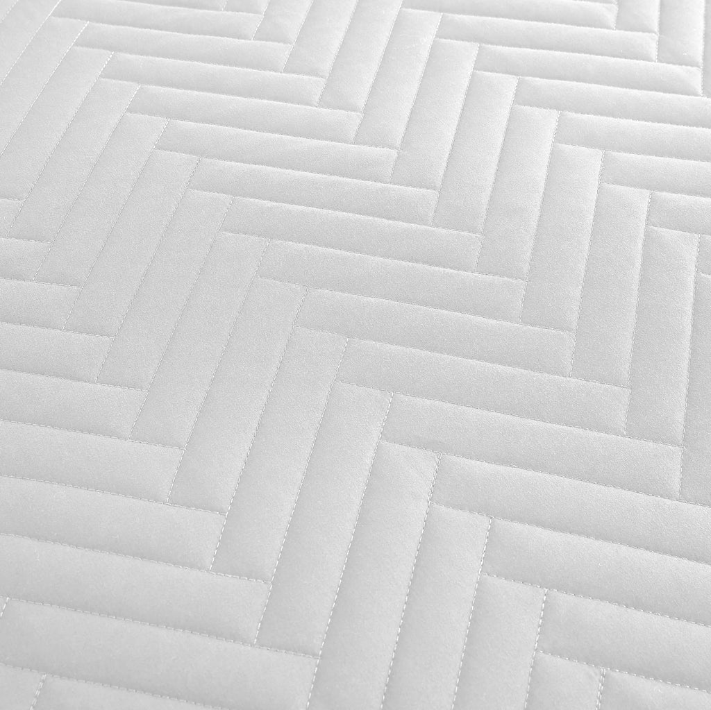Southshore Fine Linens Chevron Oversized Quilt Set