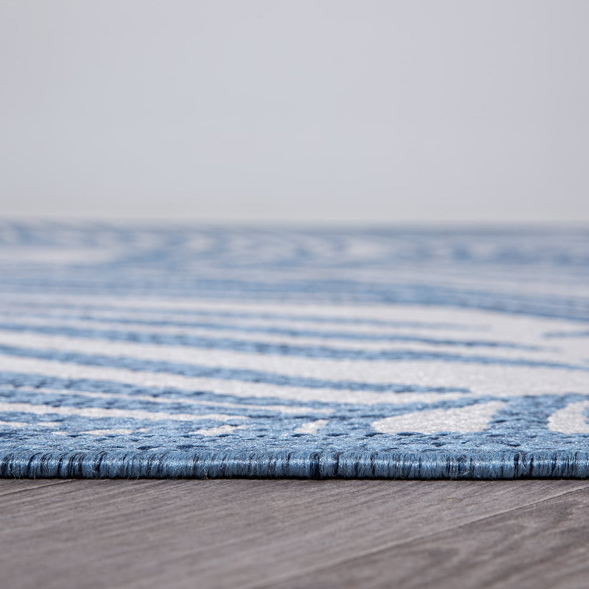 World Rug Gallery Palm Collection 5'x7'