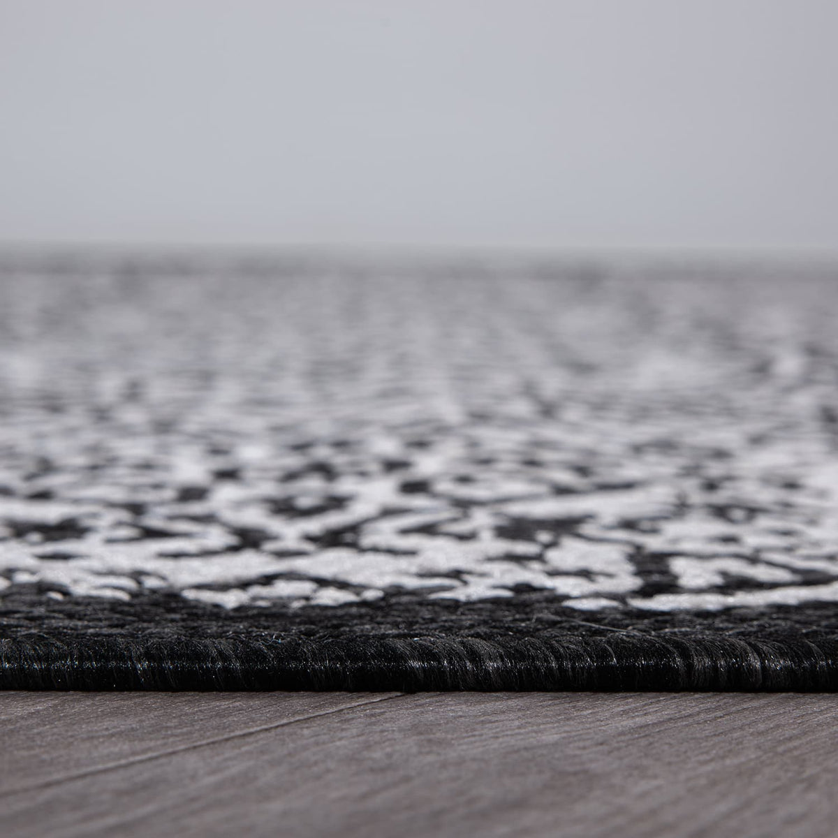 World Rug Gallery Palm Collection 7'10 x10'