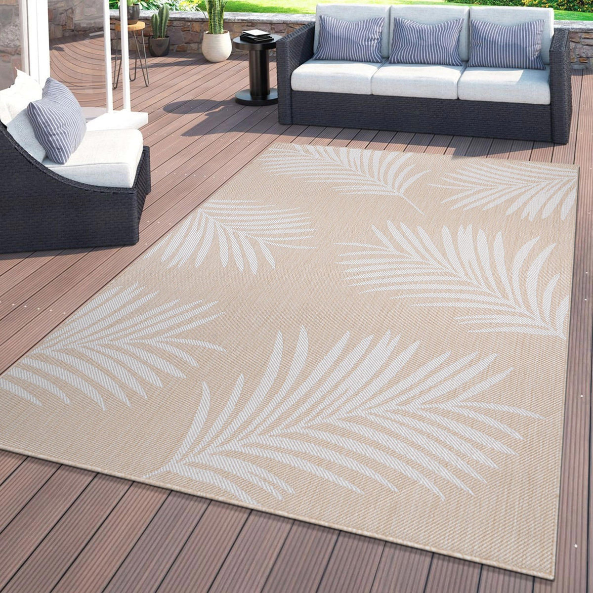 World Rug Gallery Palm Collection 5'x7'