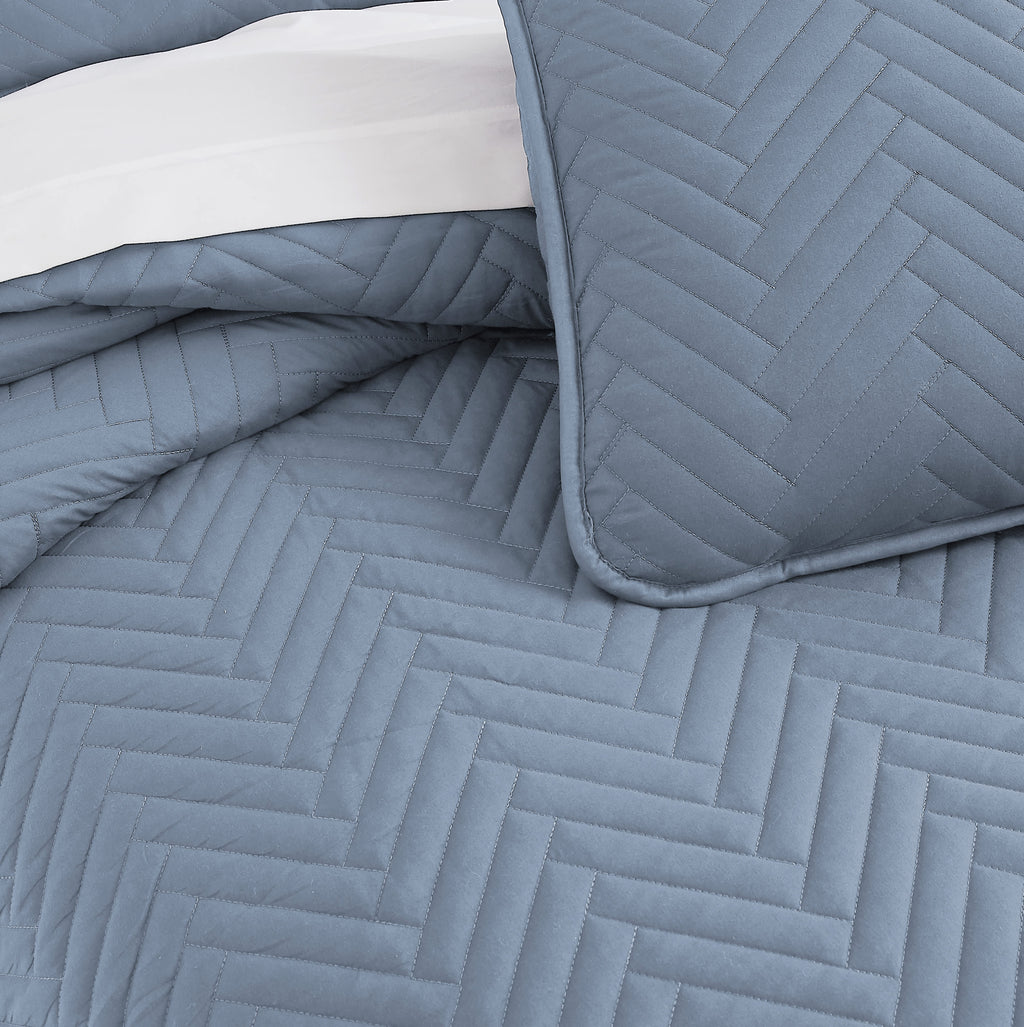 Southshore Fine Linens Chevron Oversized Quilt Set