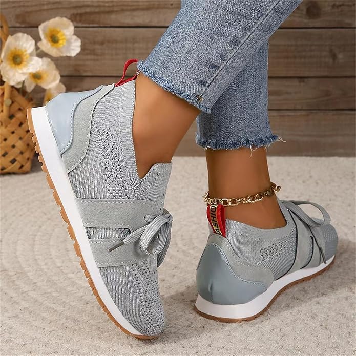 Geschlossene Damen-Schnürschuhe mit niedrigem Schaft