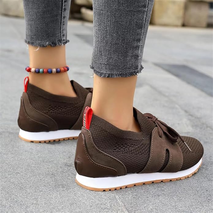 Geschlossene Damen-Schnürschuhe mit niedrigem Schaft