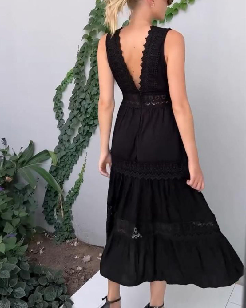Women’s Lace V-Neck Maxi Wedding Guest Dress