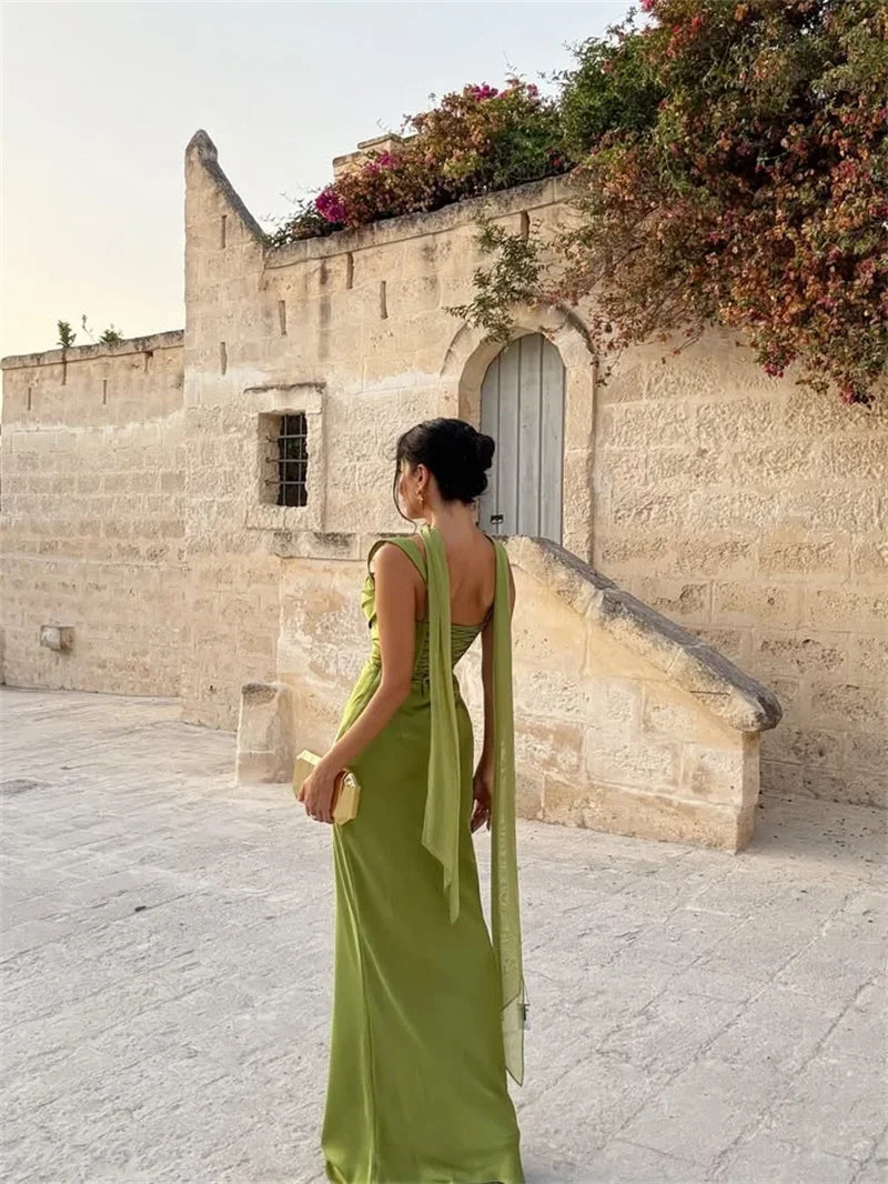 Women’s Sleeveless Maxi Wedding Guest Dress