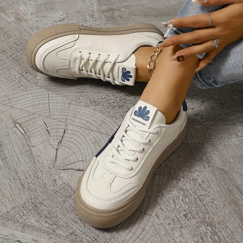 Women’s Contrast Stripe Lace Up Low Top Sneakers