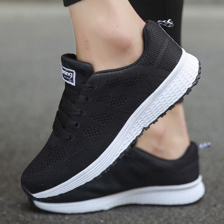Women’s Lace-Up Low-Top Running Sneakers