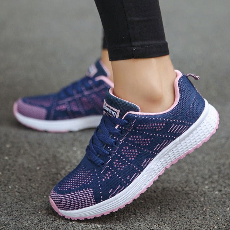 Women’s Lace-Up Low-Top Running Sneakers