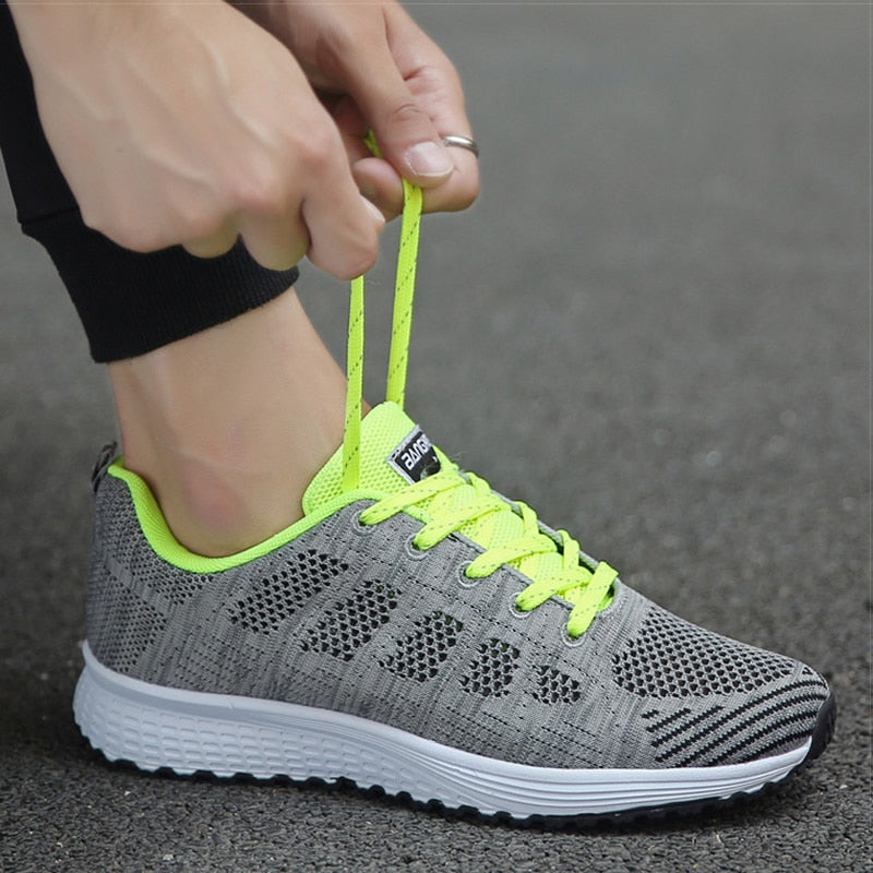 Women’s Lace-Up Low-Top Running Sneakers