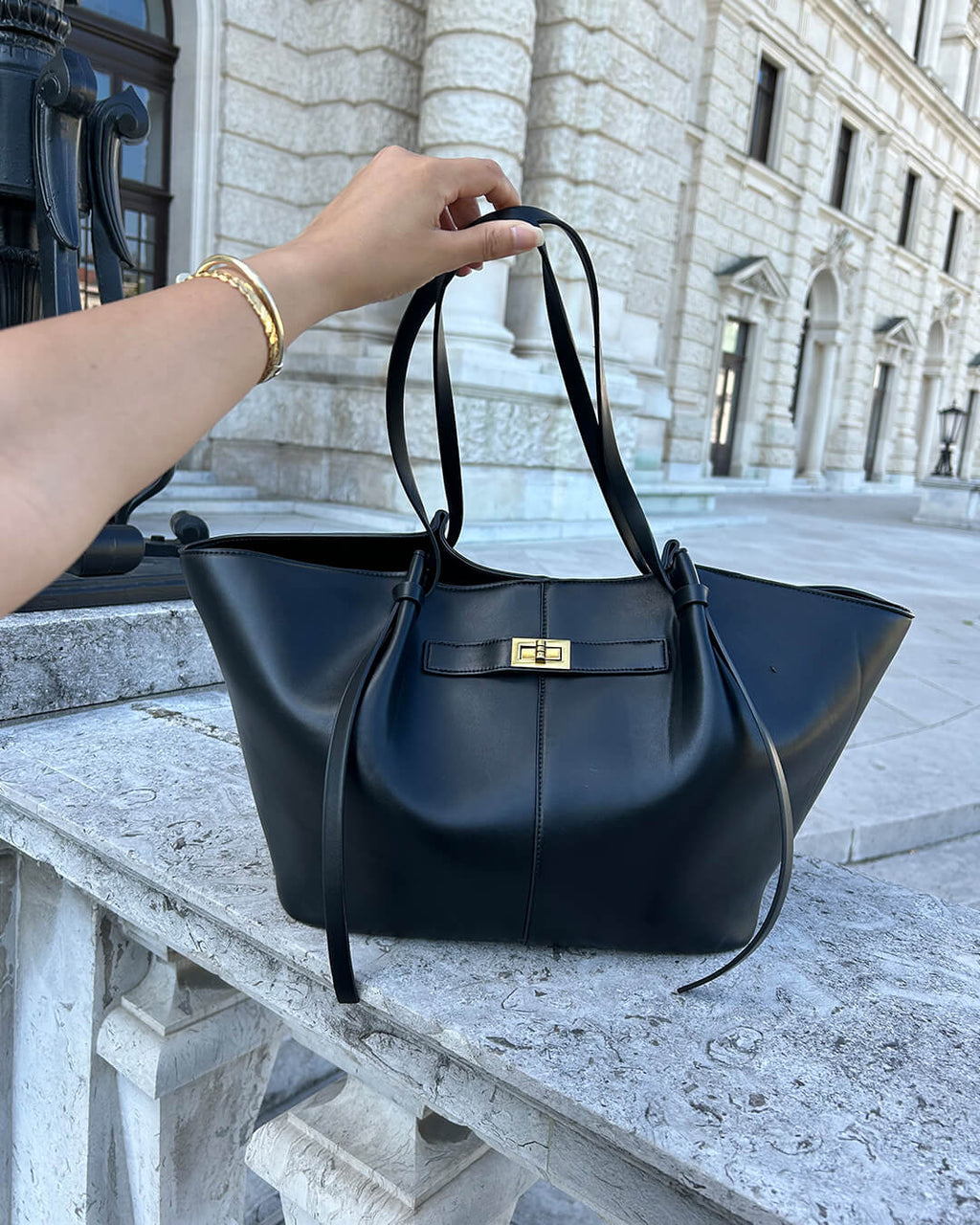 Women’s Large Shoulder Tote Bag with Turn Lock Detail