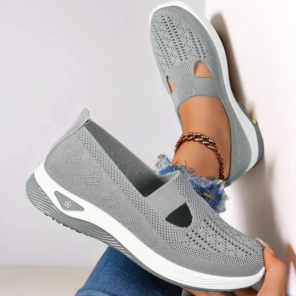 Women’s Low-Top Closed-Toe Slip-On Shoes