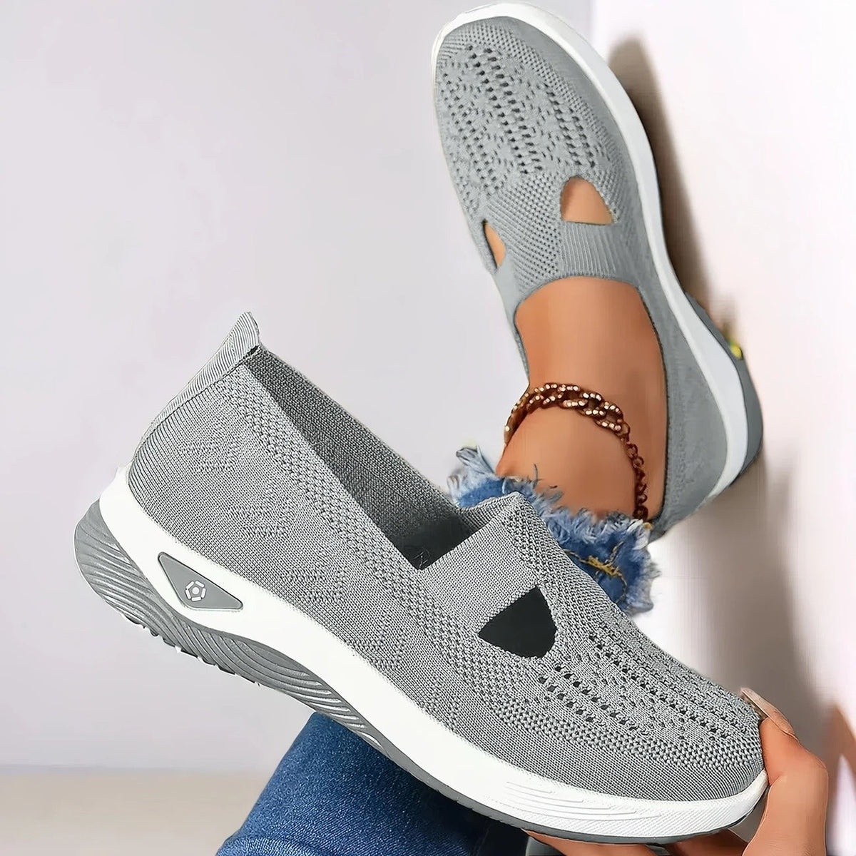 Women’s Low-Top Closed-Toe Slip-On Shoes