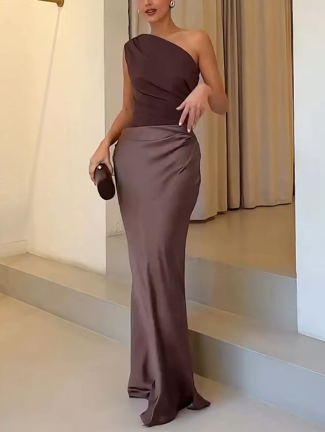 Festliches Damen-Maxikleid mit One-Shoulder-Ausschnitt