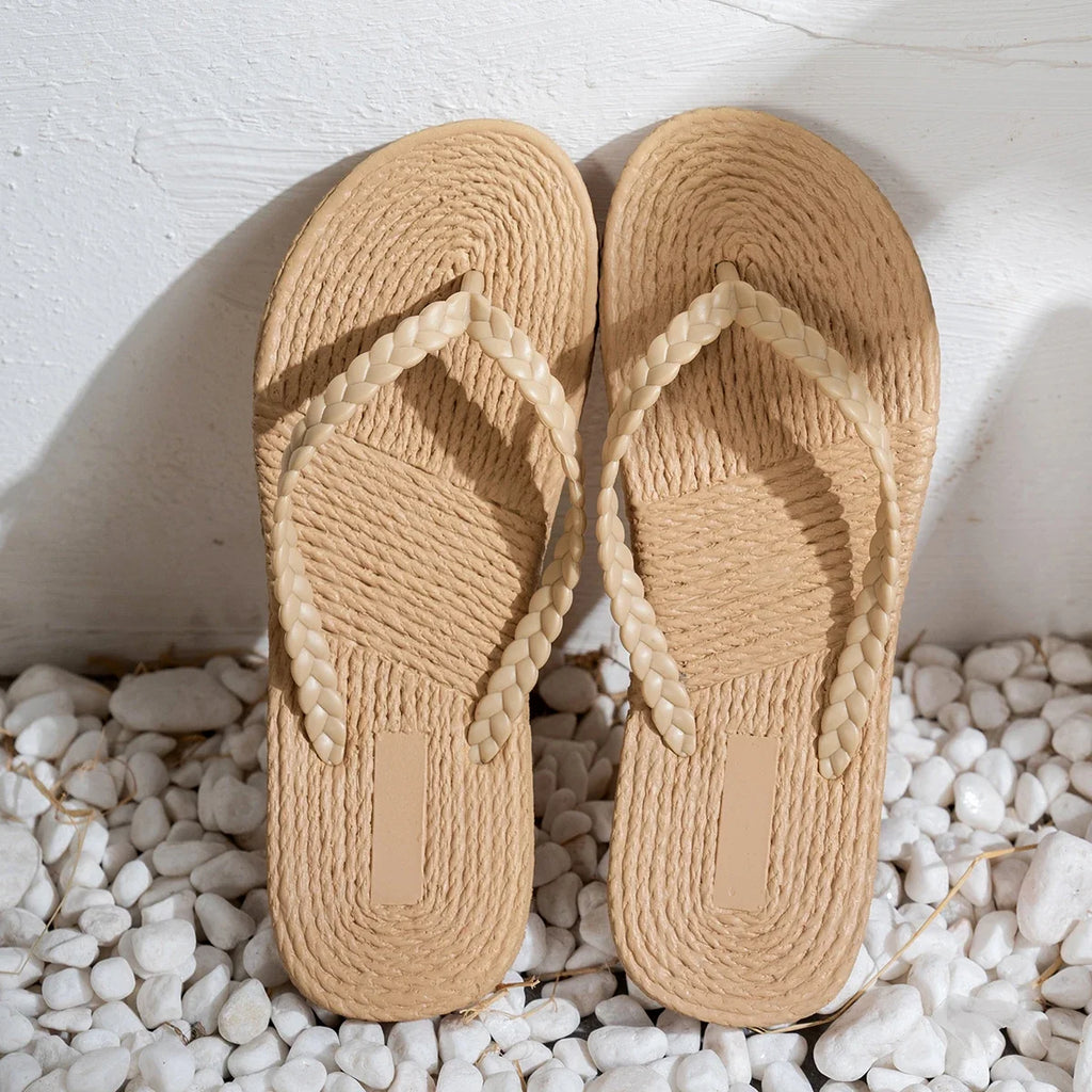 Women’s Open-Toe Braided Strap Flip Flops