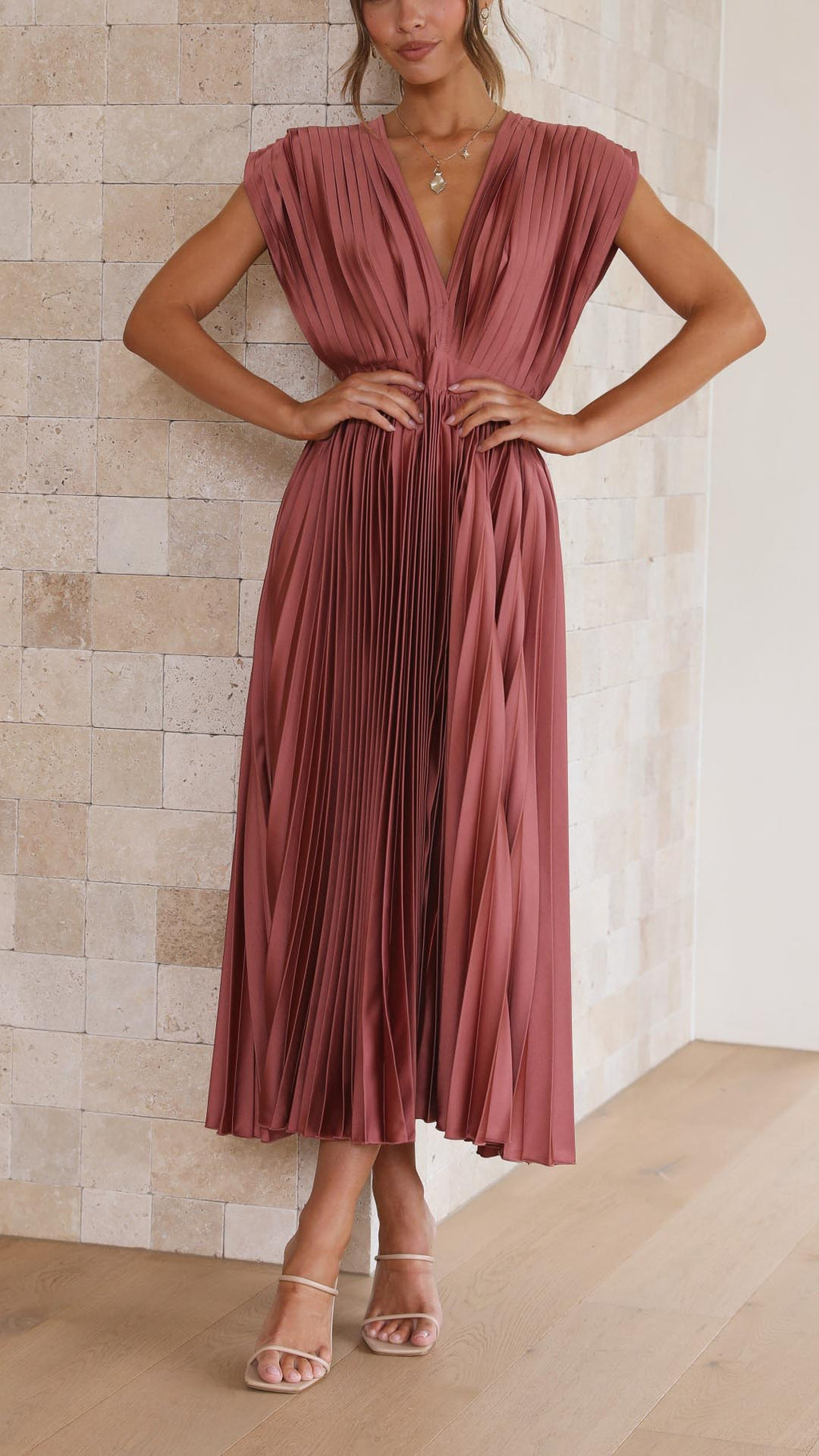 Kaitlyn | Elegantes Midikleid mit Falten und V-Ausschnitt