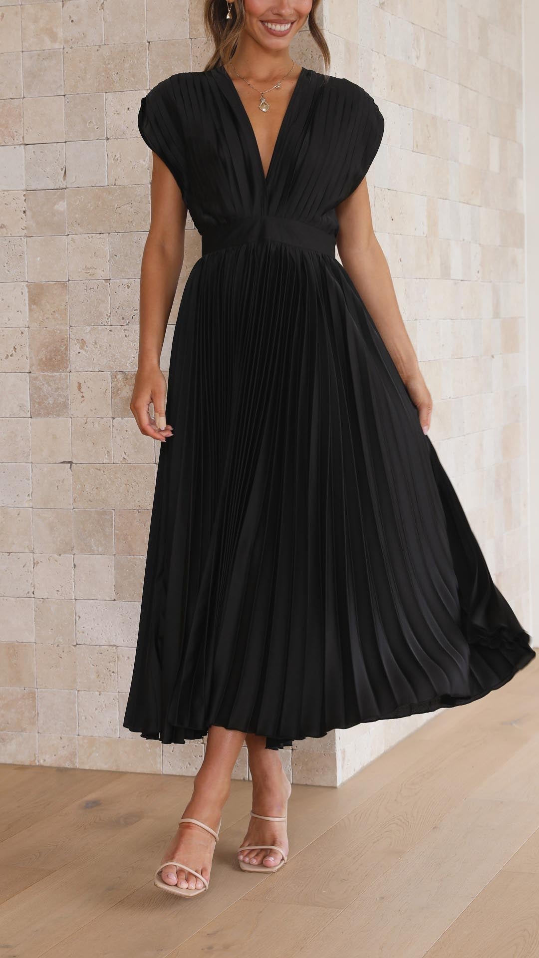 Kaitlyn | Elegantes Midikleid mit Falten und V-Ausschnitt