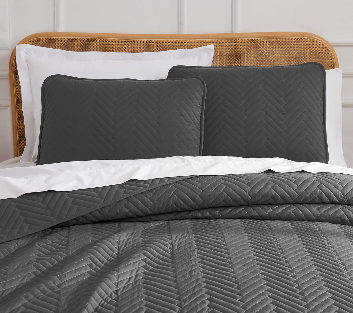 Southshore Fine Linens Chevron Oversized Quilt Set