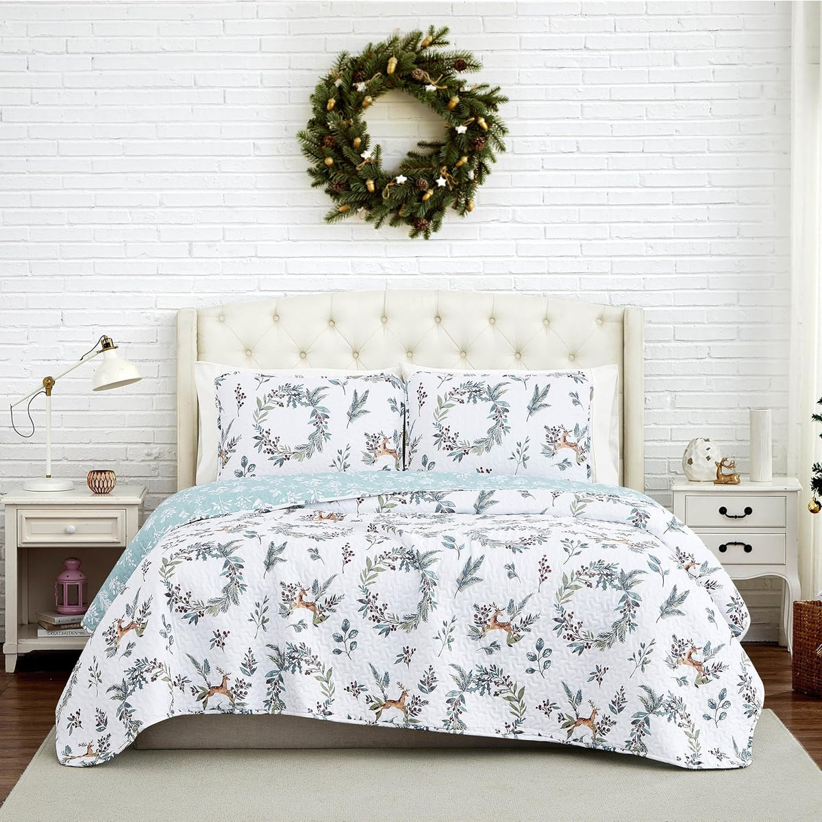 Southshore Fine Linens Happy Holidays Quilt Set