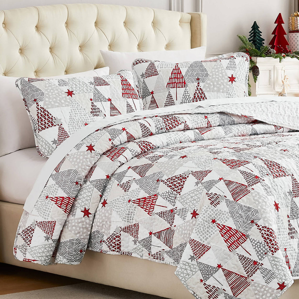 Southshore Fine Linens Merry and Bright Oversized Quilt Set
